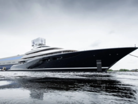 FEADSHIP PROJECT 821 - A 390-FOOT HYDROGEN FUEL CELL SUPERYACHT