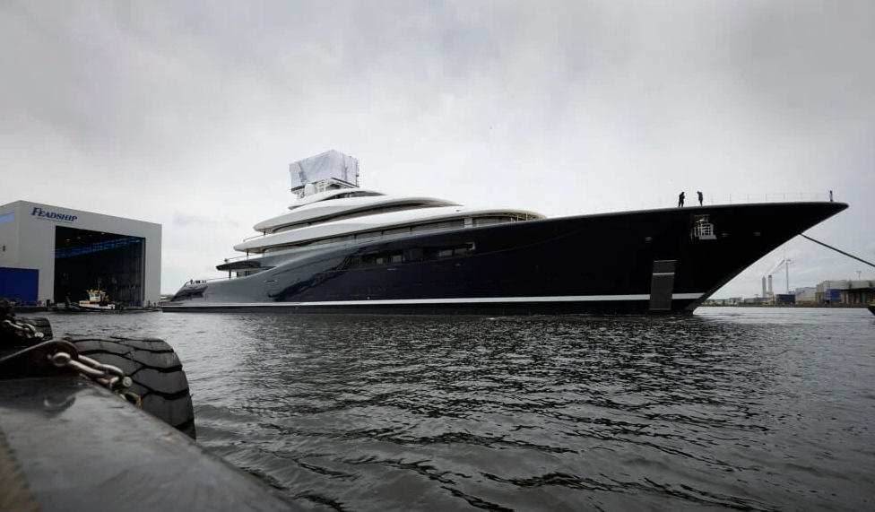 FEADSHIP PROJECT 821 - A 390-FOOT HYDROGEN FUEL CELL SUPERYACHT 7