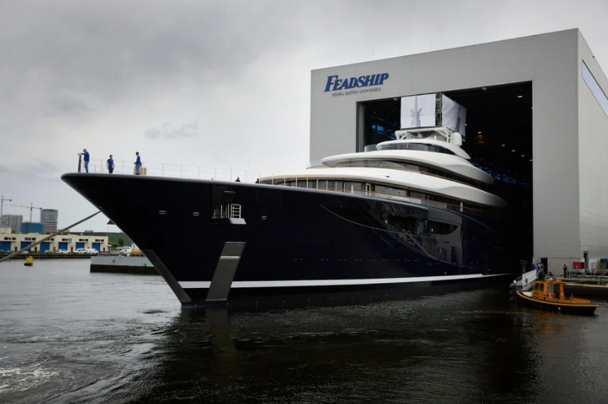 FEADSHIP PROJECT 821 - A 390-FOOT HYDROGEN FUEL CELL SUPERYACHT 9